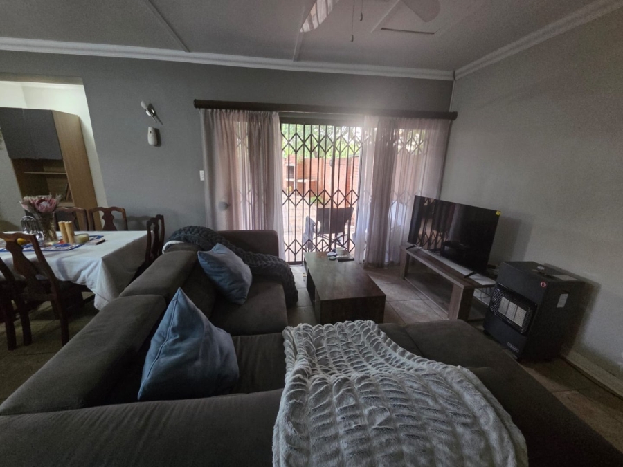 To Let 2 Bedroom Property for Rent in Hadison Park Northern Cape